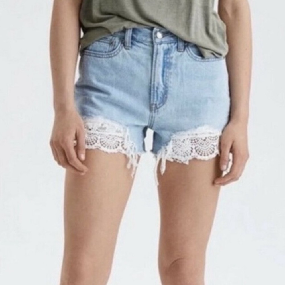 American Eagle High Rise Mom Denim Shorts Crochet